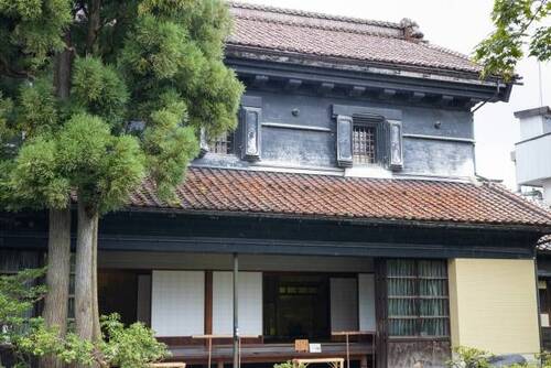 旧甲斐家蔵住宅