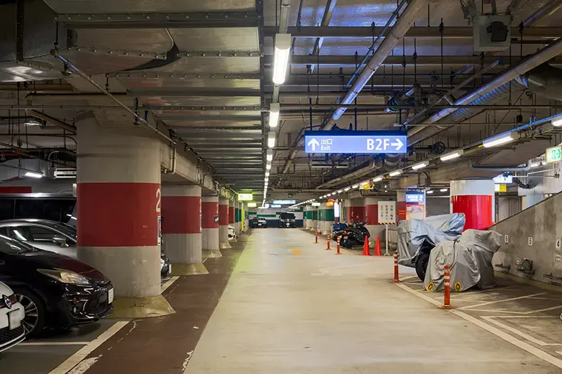 汐留地下駐車場